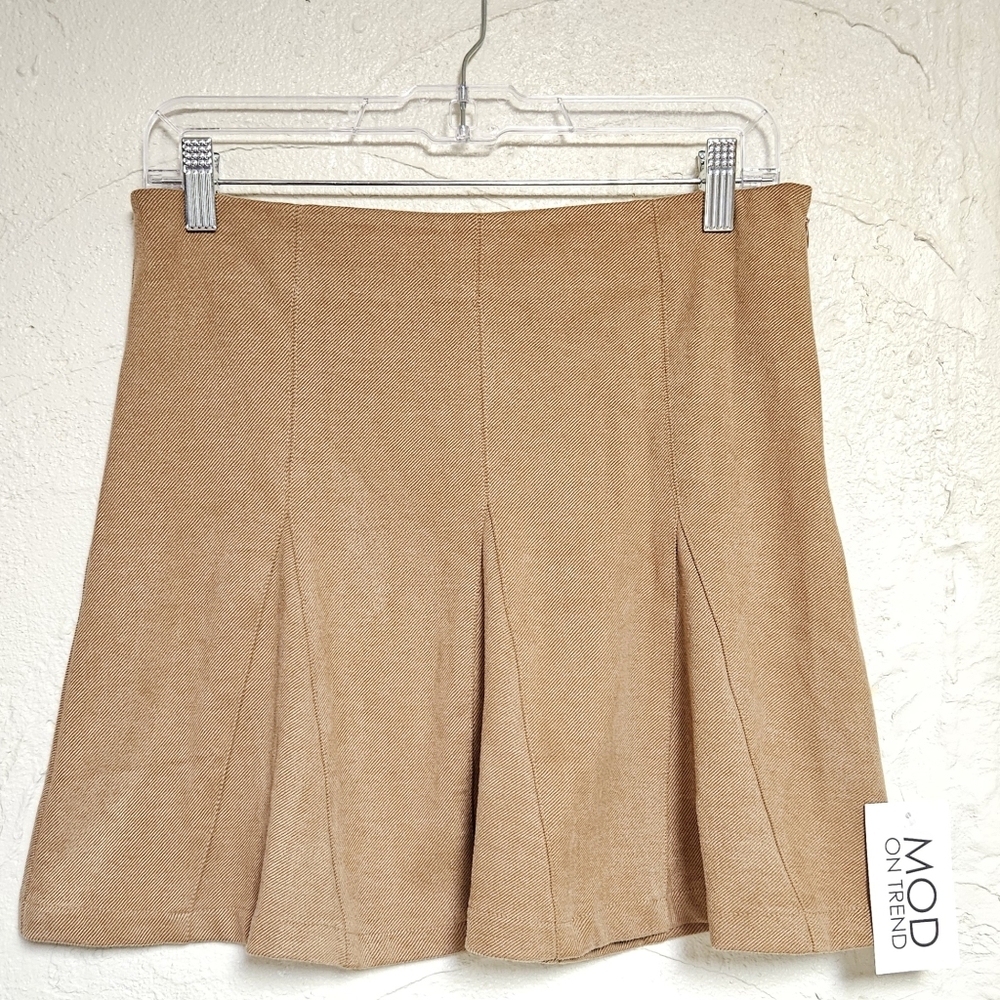 Mod On Trend Flare 60's Westen Academia Style Skirt Mini Size Medium  Camel NWT
